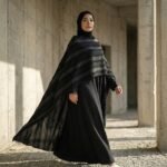 🖤 عباية سوداء أنيقة – فخامة التفاصيل وبساطة التصميم