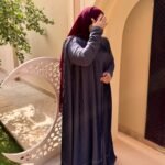 🌸 عباية ملونة أنيقة – إشراقة تناسب كل يوم